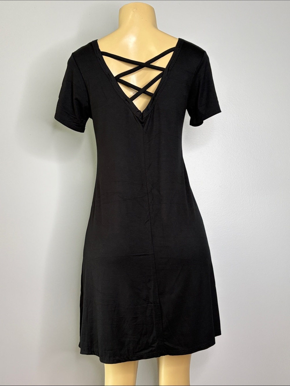Olivia Rae Back Crisscross Short Sleeve Dress Size S
